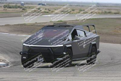 media/Oct-19-2025-Speed Ventures (Sun) [[a6e7fe67be]]/TC B/Session 3 (Off Ramp)/